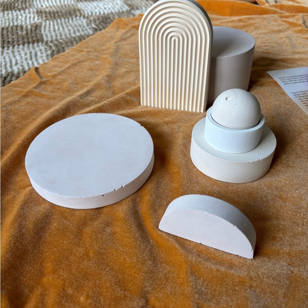 White Geometric Props - Picture 3 of 4